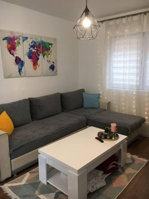 Cozy And Charming Apt. Sarajevo Apartment Ngoại thất bức ảnh