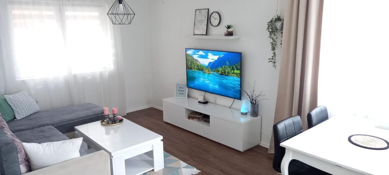 Cozy And Charming Apt. Sarajevo Apartment Ngoại thất bức ảnh