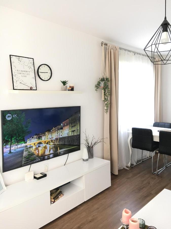 Cozy And Charming Apt. Sarajevo Apartment Ngoại thất bức ảnh